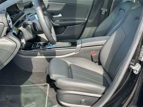 Used 2025 Mercedes-Benz CLA 250 4MATIC image 17