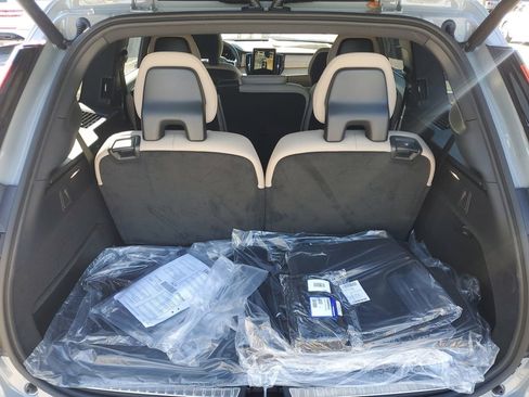 New 2026 Volvo XC90 B6 Plus w/ Protection Package Premier image 4