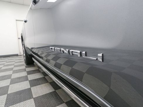 Used 2023 GMC Sierra 1500 Denali w/ Denali Reserve Package AWD/4WD image 8