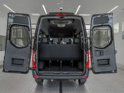 New 2025 Mercedes-Benz Sprinter 2500 image 16