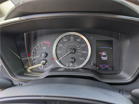Used 2022 Toyota Corolla LE FWD image 33
