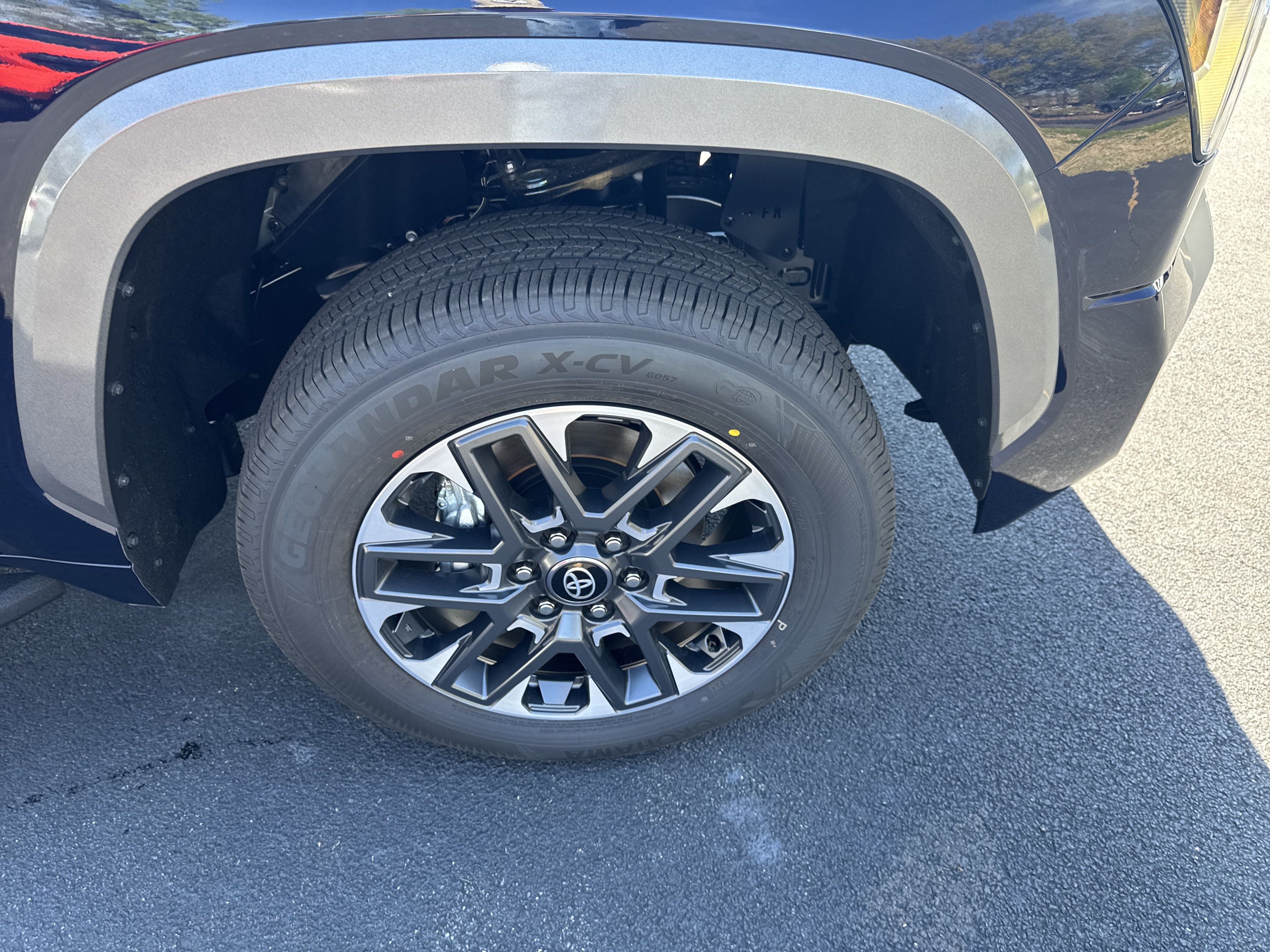 New 2025 Toyota Tundra Limited AWD/4WD image 10