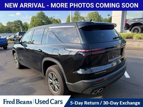 Used 2024 Chevrolet Traverse LS FWD image 8