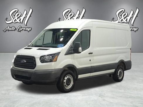 Used 2018 Ford Transit 250 130 Medium Roof RWD image 19