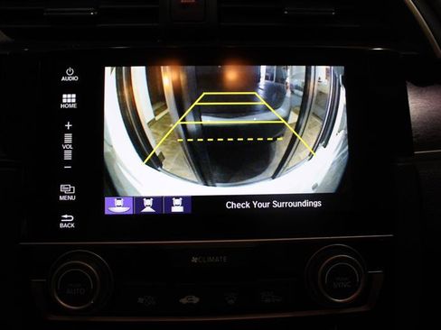 Used 2017 Honda Civic Touring image 19