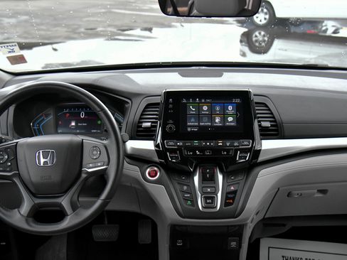Used 2023 Honda Odyssey EX-L image 42