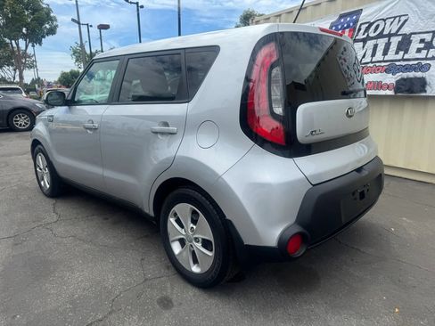 Used 2016 Kia Soul FWD image 6