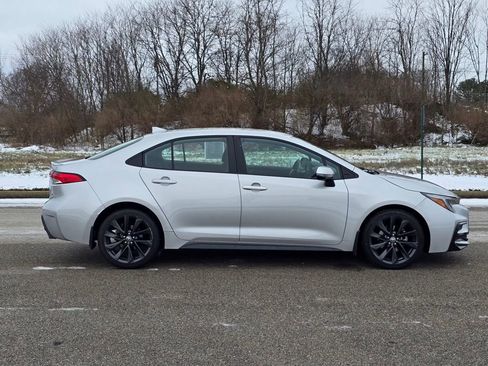 Used 2023 Toyota Corolla SE FWD image 31