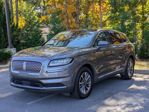 Used 2021 Lincoln Nautilus Reserve image 6