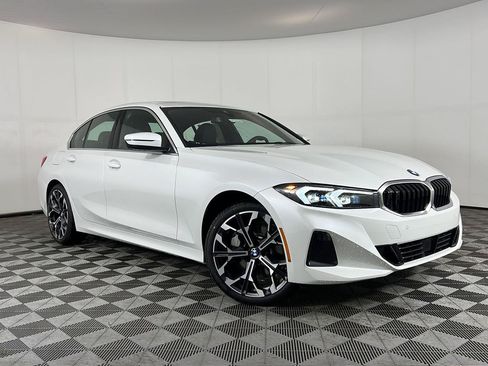 New 2026 BMW 330i xDrive Sedan w/ Convenience Package AWD/4WD image 14