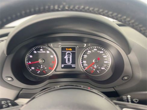 Used 2017 Audi Q3 2.0T Premium Plus w/ Premium Plus Package image 17