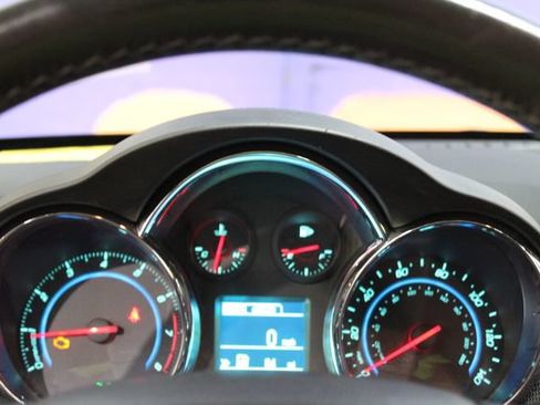 Used 2016 Chevrolet Cruze LT w/ RS Appearance Package FWD image 18