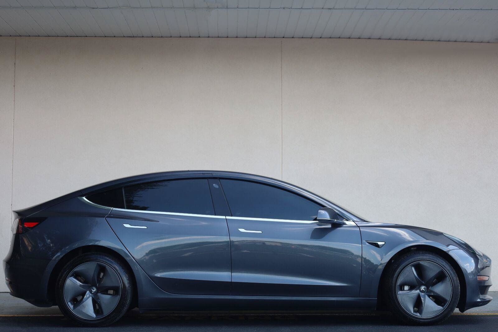 Used 2019 Tesla Model 3 Long Range AWD/4WD image 2