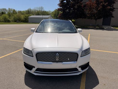 Used 2017 Lincoln Continental Reserve AWD/4WD image 8