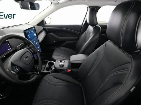 Used 2024 Ford Mustang Mach-E Premium image 7