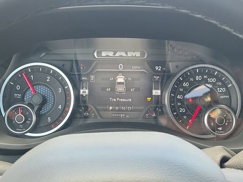 New 2026 RAM 2500 Big Horn AWD/4WD image 17