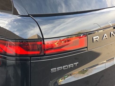 Certified 2025 Land Rover Range Rover Sport SE AWD/4WD image 36