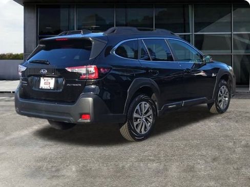 Certified 2025 Subaru Outback Premium image 9