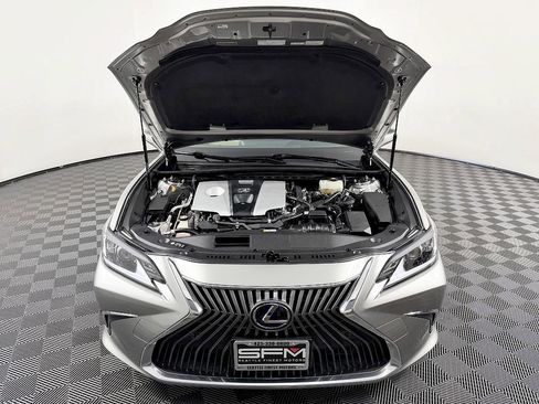 Used 2019 Lexus ES 300h w/ Premium Package FWD image 21