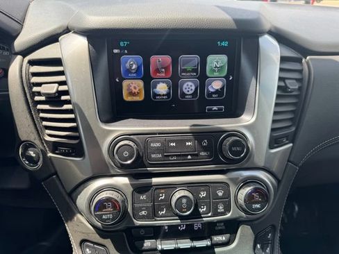 Used 2019 Chevrolet Suburban Premier AWD/4WD image 19
