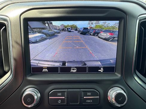 Used 2022 GMC Sierra 1500 AT4 w/ AT4 Premium Package image 18