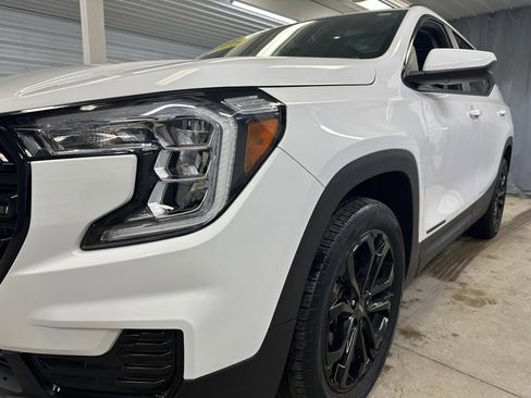 Certified 2022 GMC Terrain SLE w/ Driver Convenience Package image 34