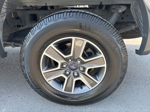 Used 2017 Ford F150 XLT w/ Equipment Group 302A Luxury AWD/4WD image 26