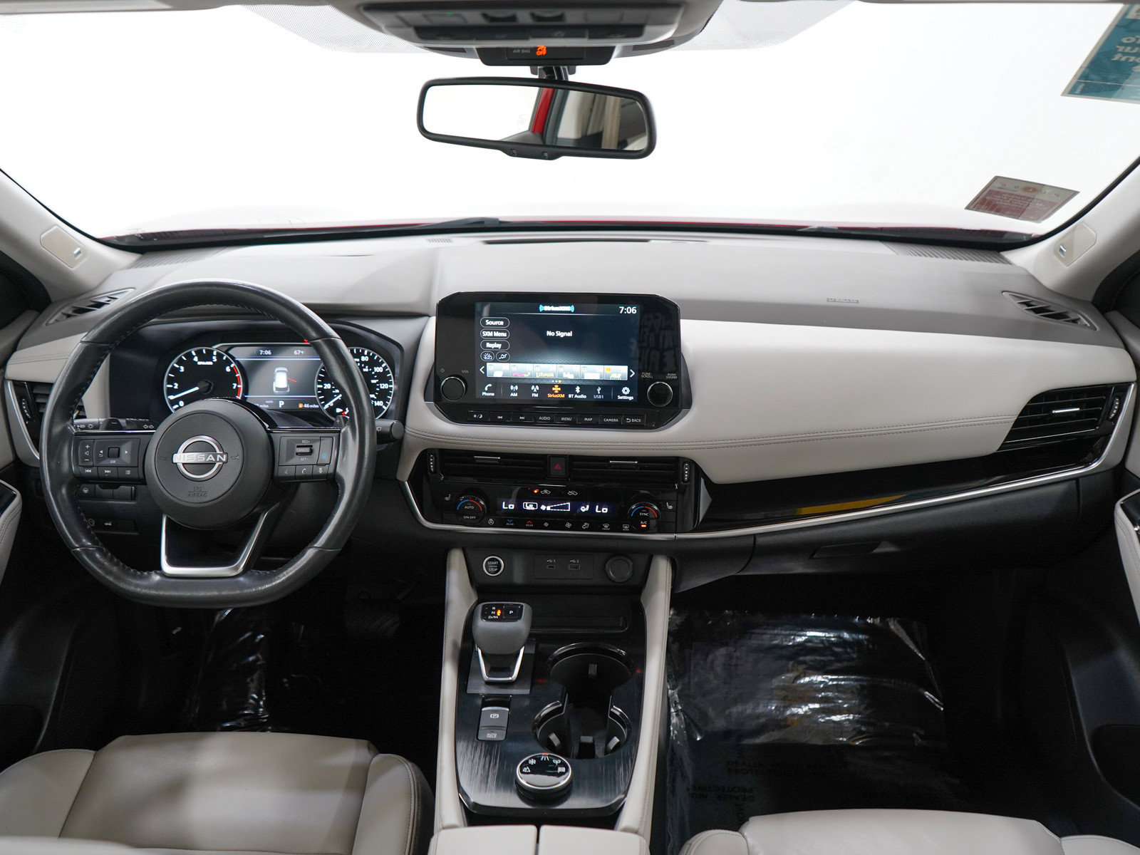 Used 2023 Nissan Rogue SL w/ SL Premium Package AWD/4WD image 13