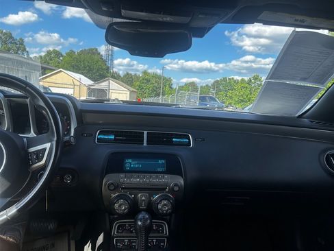Used 2011 Chevrolet Camaro SS w/ LPO, Ground Effects Package RWD image 30