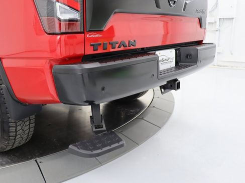 Used 2020 Nissan Titan PRO-4X w/ Pro-4x Utility Package image 10