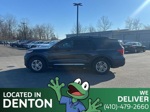 Used 2023 Ford Explorer XLT image 8