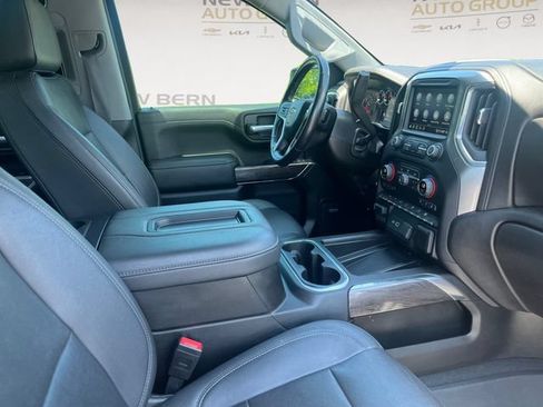Used 2021 Chevrolet Silverado 1500 LTZ w/ LTZ Convenience Package II AWD/4WD image 15