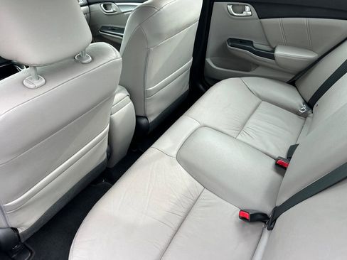 Used 2013 Honda Civic Hybrid Sedan image 4