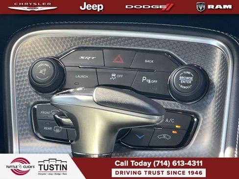 Used 2016 Dodge Challenger SRT Hellcat RWD image 13