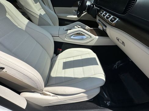New 2026 Mercedes-Benz GLS 450 4MATIC image 15