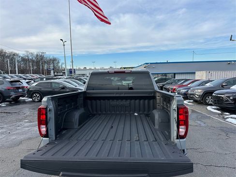 Used 2024 GMC Sierra 1500 Elevation image 22