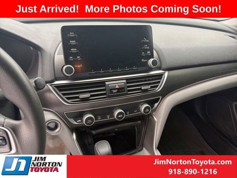 Used 2020 Honda Accord LX image 11