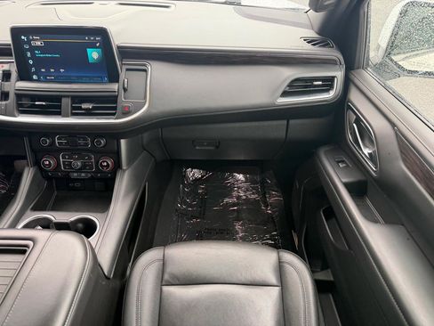 Used 2022 Chevrolet Tahoe LT w/ Luxury Package AWD/4WD image 30