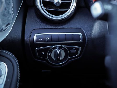 Used 2019 Mercedes-Benz GLC 300 4MATIC Coupe image 30