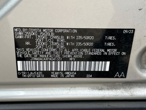 Used 2023 Toyota bZ4X AWD image 26