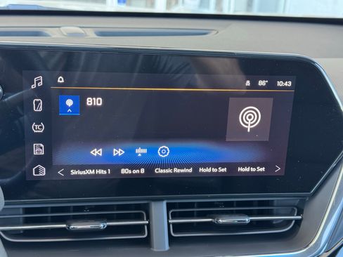 New 2026 Chevrolet Trax RS w/ Sunroof Package FWD image 21