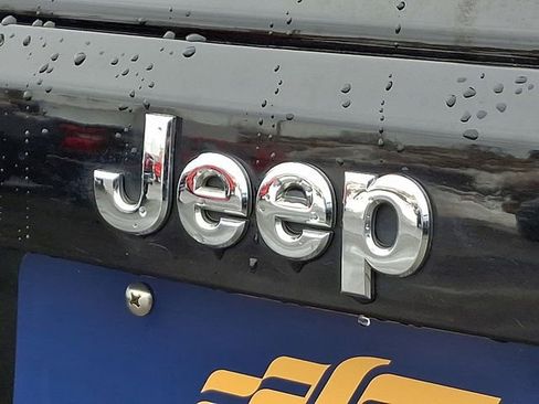 Used 2015 Jeep Patriot High Altitude image 30