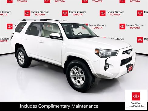 Certified 2024 Toyota 4Runner SR5 AWD/4WD image 3