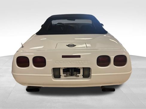 Used 1994 Chevrolet Corvette Convertible RWD image 5