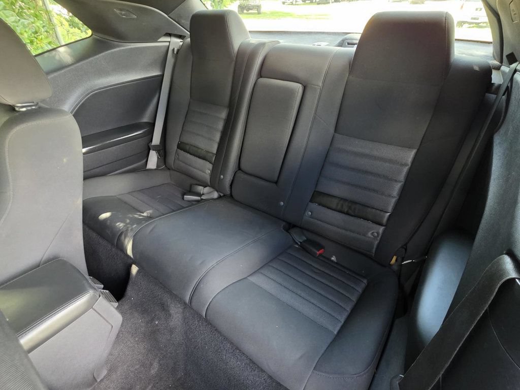 Used 2009 Dodge Challenger R/T RWD image 10