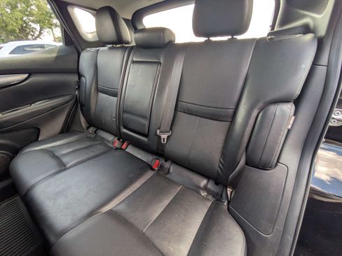 Used 2022 Nissan Rogue Sport SL FWD image 8