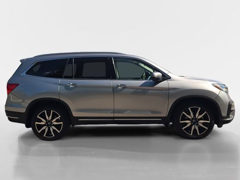 Used 2021 Honda Pilot Touring image 6