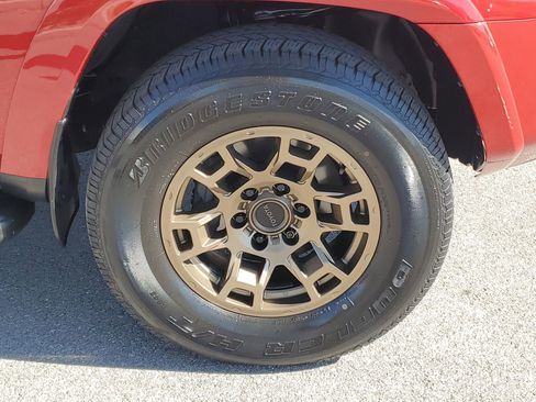 Certified 2023 Toyota 4Runner 40th Anniversary SE AWD/4WD image 6