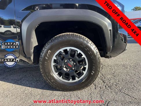 Used 2024 Toyota Tacoma TRD Off-Road image 8