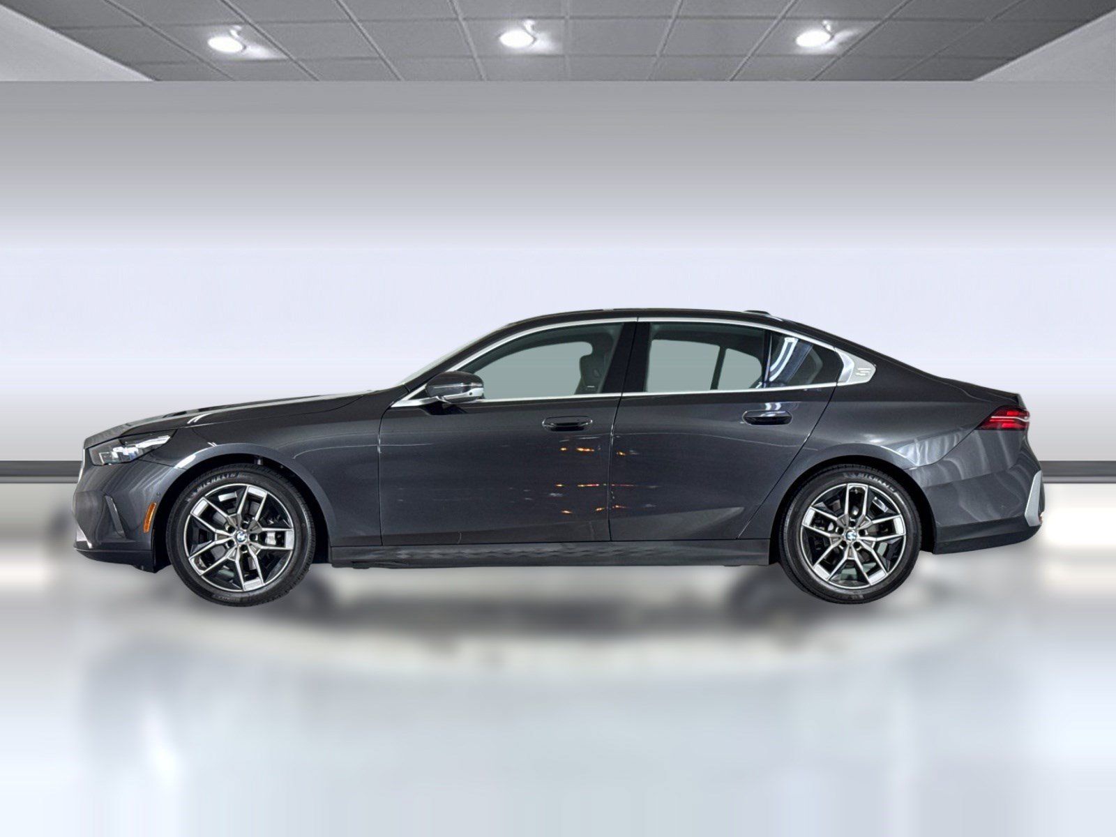 Used 2026 BMW 530i w/ Premium Package RWD image 2